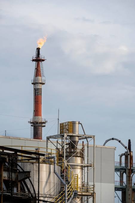 Bahan bakar alternatif ramah lingkungan untuk menjaga stabilitas operasional industri